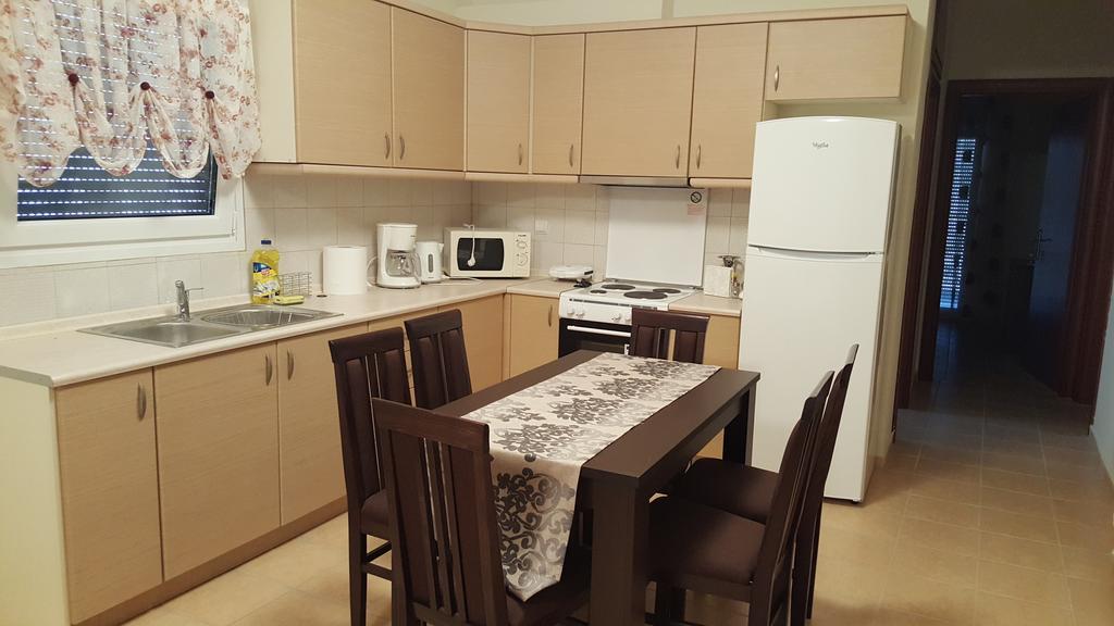 Keramoti Luxury Apartments Bagian luar foto
