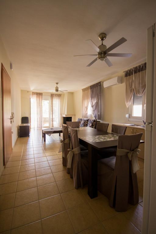 Keramoti Luxury Apartments Bagian luar foto